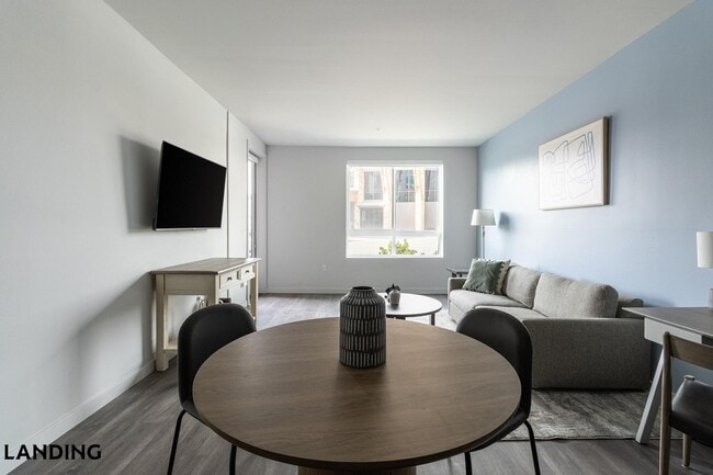 Building Photo - 2060 Experience Ave