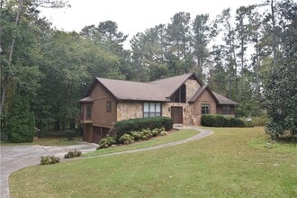 Building Photo - 3765 Cochran Lake Rd