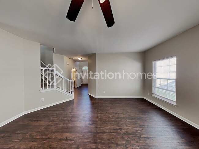 Foto del edificio - 6742 Tanners Creek Dr
