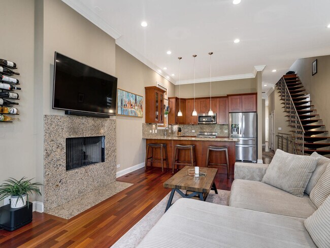 Foto del edificio - 2231 N Leavitt St