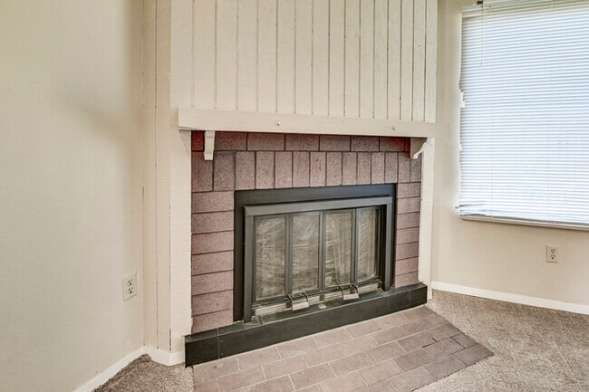 Building Photo - 4682 Barnes Rd