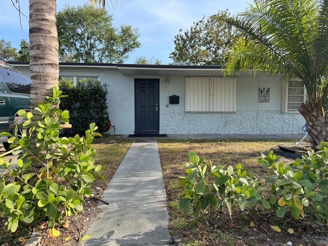 Primary Photo - 60 NE 184th Terrace
