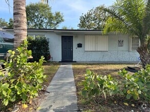 Building Photo - 60 NE 184th Terrace