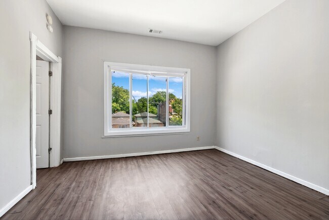 Building Photo - 7110 S Dobson Ave