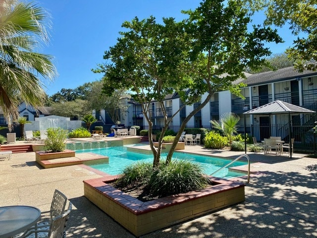 Memorial Fountain Apartments Houston, TX