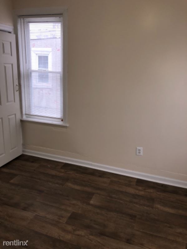 Building Photo - 2 br, 1 bath House - 221 S Edgewood St