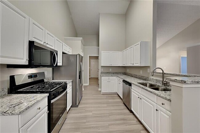 Foto del edificio - 131 Trellis Ct