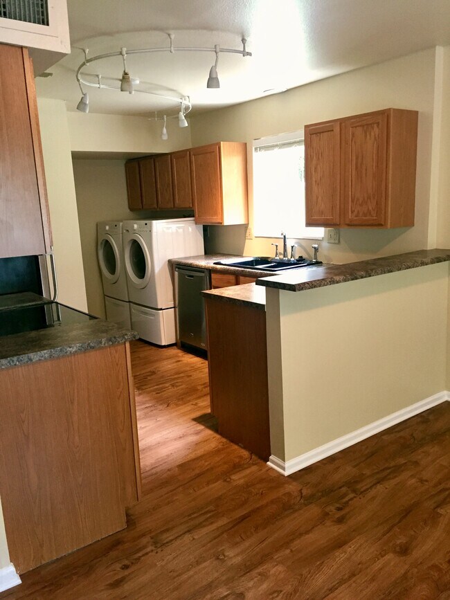 Building Photo - 7255 S Xenia Cir