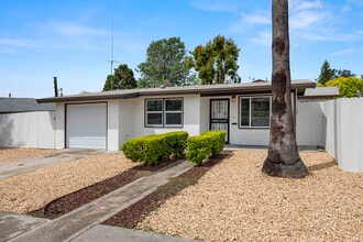 Building Photo - 6378 Streamview Dr