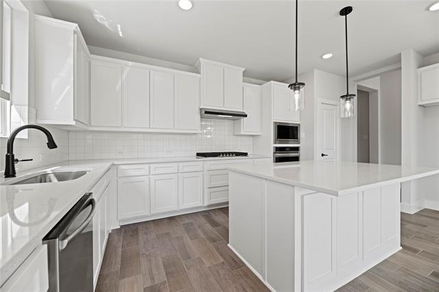Building Photo - 6104 Lake Brook Dr