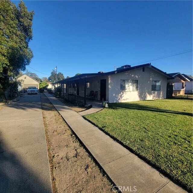 8367 Ave Unit C, Fontana, CA 92335 Room for Rent in Fontana