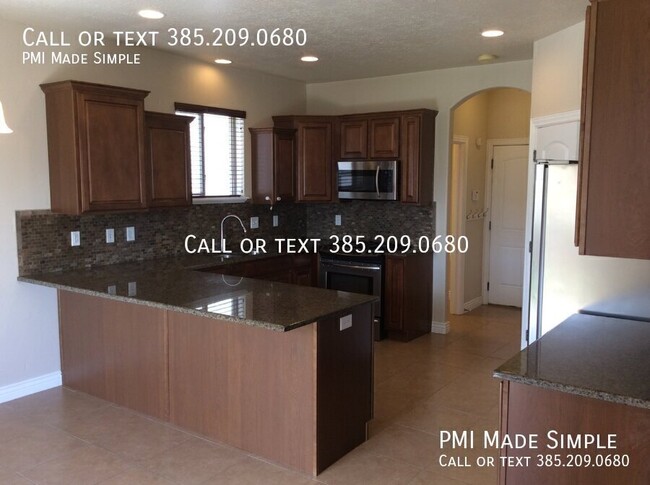 Building Photo - Charming 3-Bedroom Home in Lehi's Traverse...