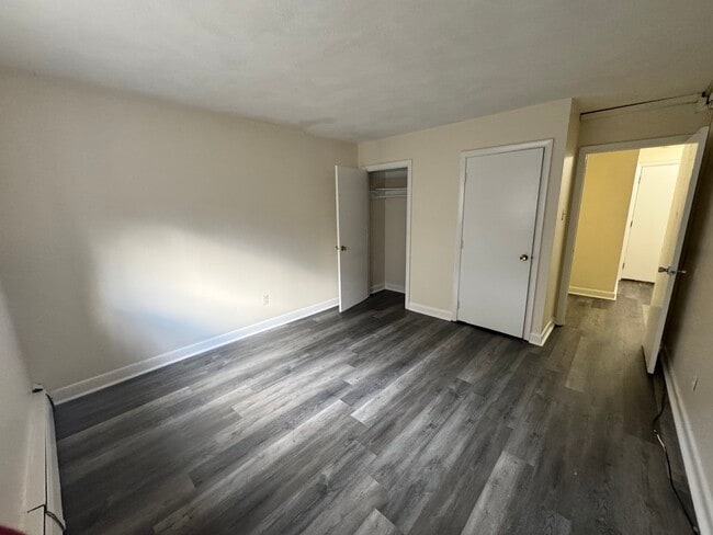 Building Photo - 80 Gardner St