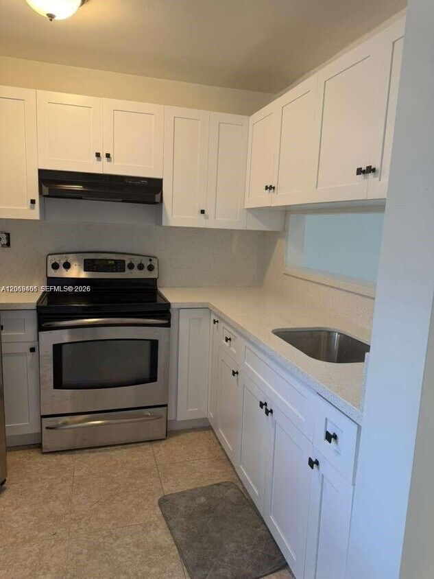 Foto del edificio - 3396 Foxcroft Rd