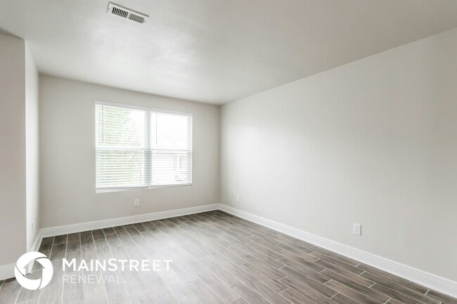 Building Photo - 12087 Parkview Trace Dr