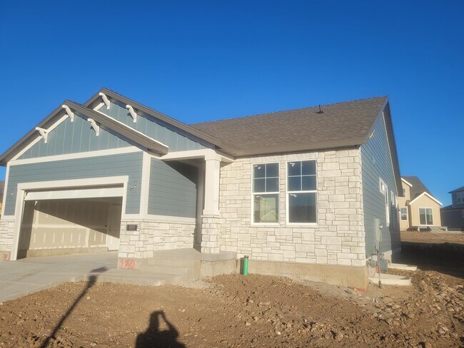 Building Photo - 889 Mills Ln