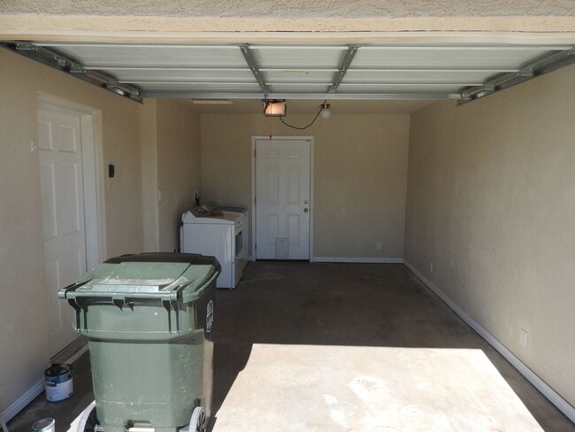 Foto del edificio - Corner Lot house