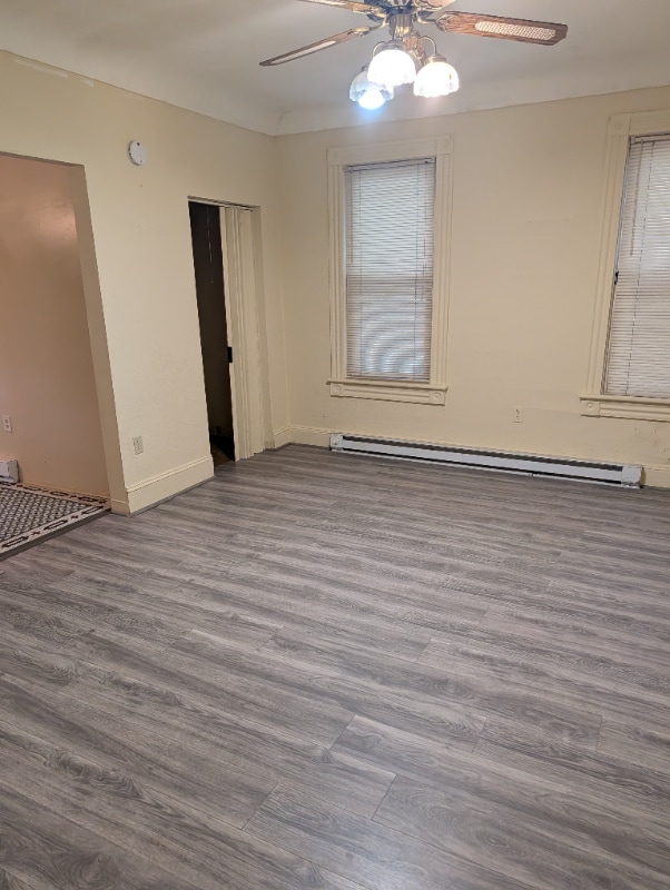 Building Photo - 518 N Main Ave