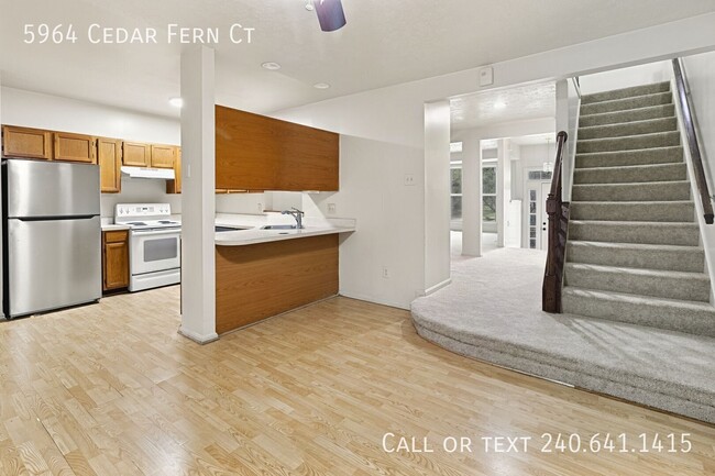 Building Photo - 5964 Cedar Fern Ct