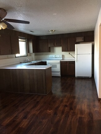 Kitchen/dining room - 1930 N 14th St