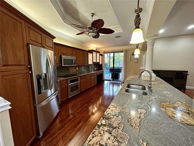 Foto del edificio - 8133 Misty Oaks Blvd