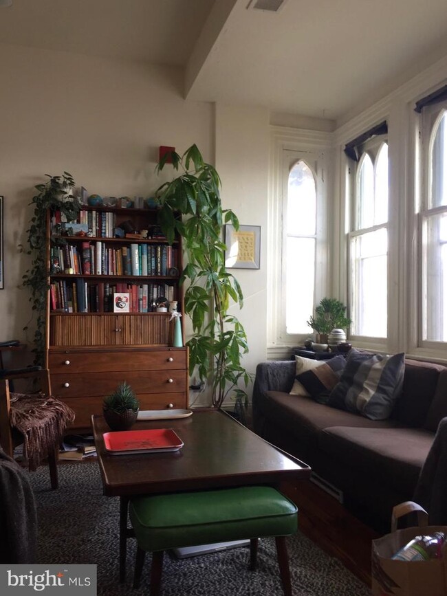 Foto del edificio - 1300 Pine St