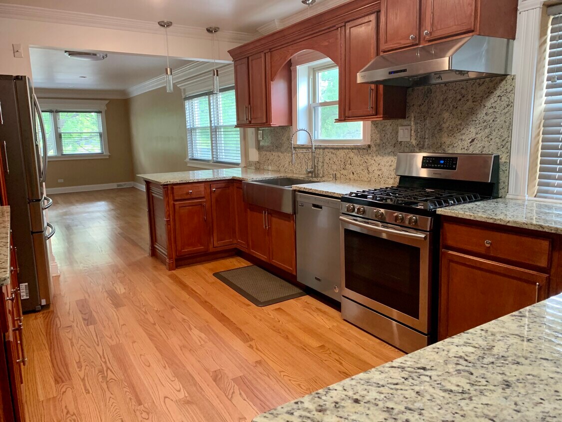 Kitchen - 141 Dodge Ave