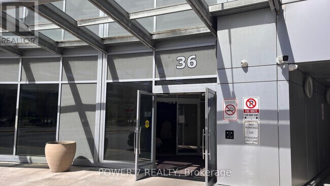 Building Photo - 36 Lee Centre Dr
