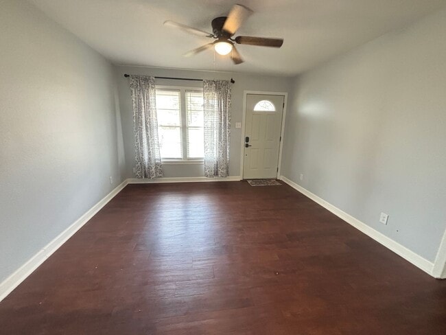 Foto del edificio - CHARMING MODERN HOME NEAR BARKSDALE AIR FORCE BASE