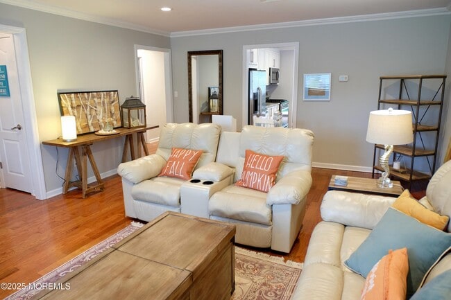Foto del edificio - 539 Woodland Ave