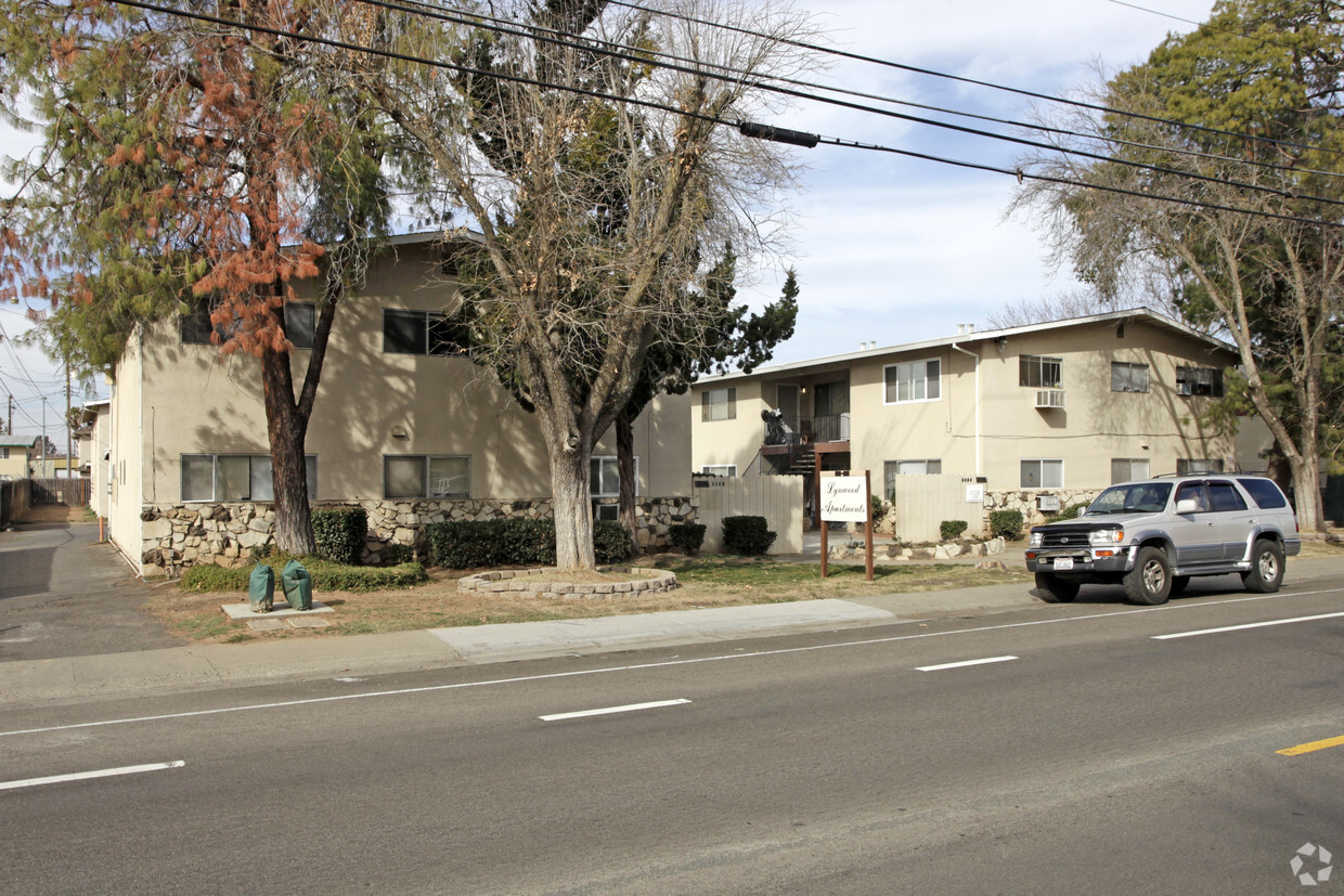 Primary Photo - Lynwood Apartments