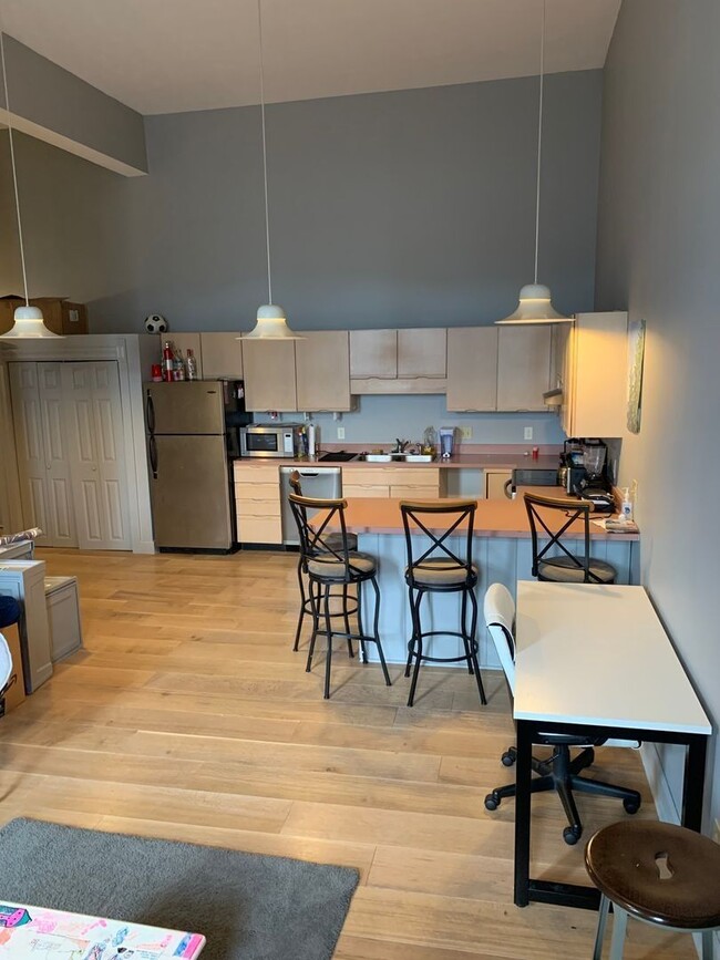 Foto del edificio - 204 N Walnut St
