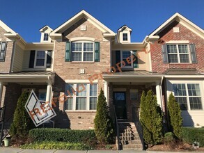 Building Photo - 3017 Valleystone Dr
