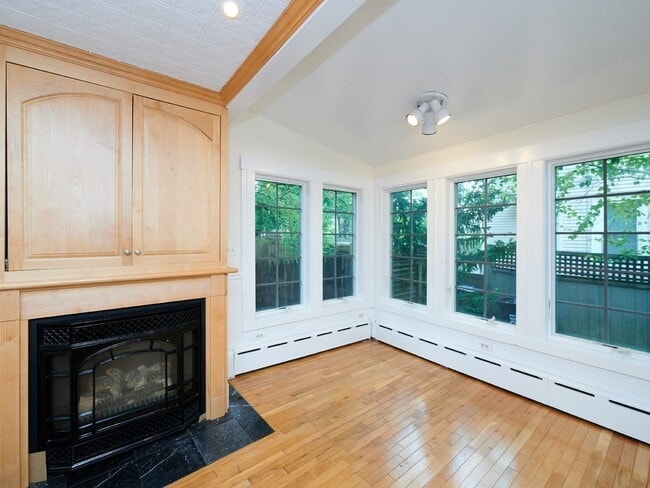 Foto del edificio - 160 Allston St