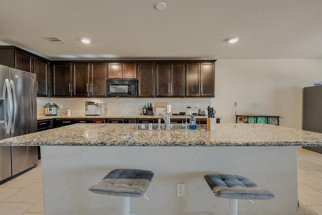 Building Photo - 18210 Stephanotis Trace