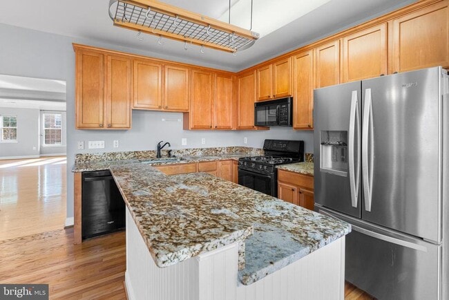 Building Photo - 92 Chevy Chase St