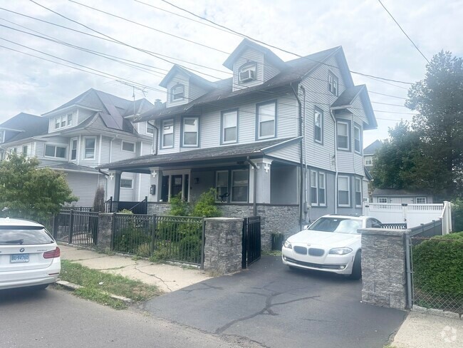 Building Photo - 64 Livingston Pl