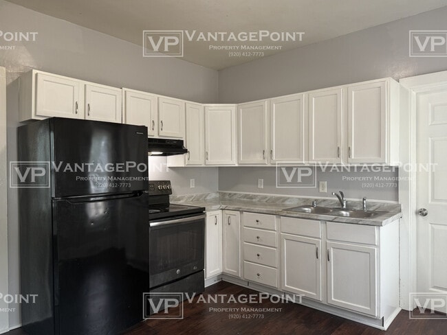 Building Photo - 902 Lawe St