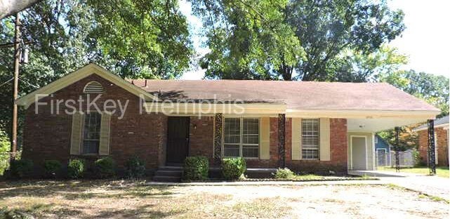 Primary Photo - 3530 Naylor Dr