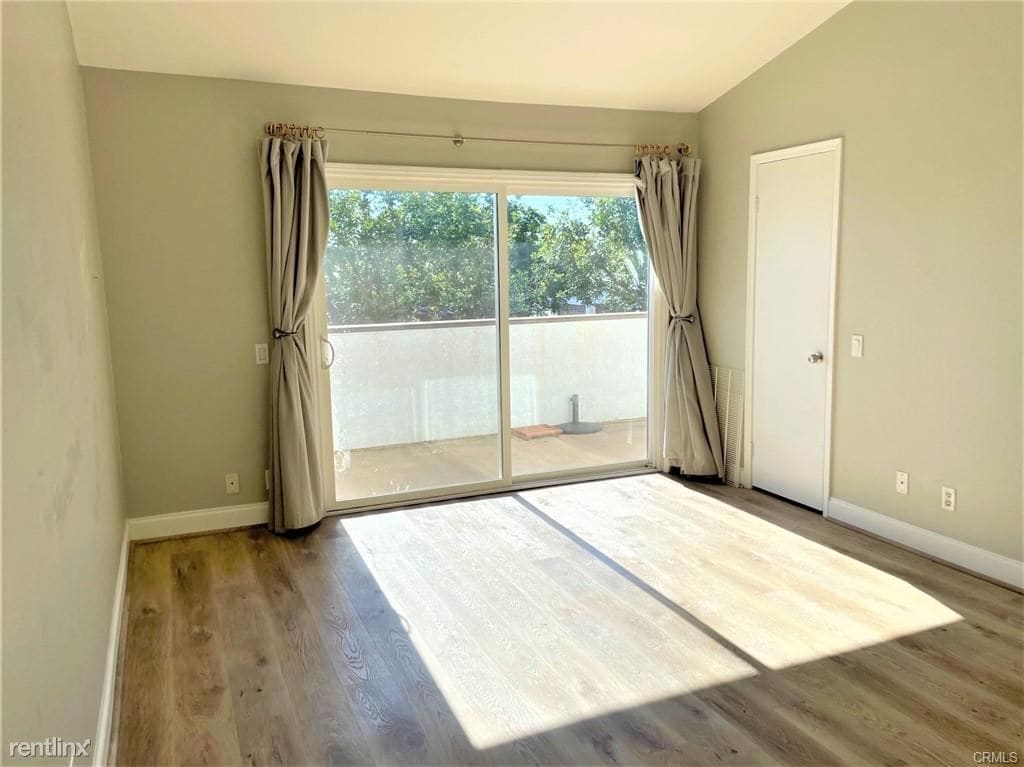 Primary Photo - 3 br, 2.5 bath House - 380 Plaza Estival
