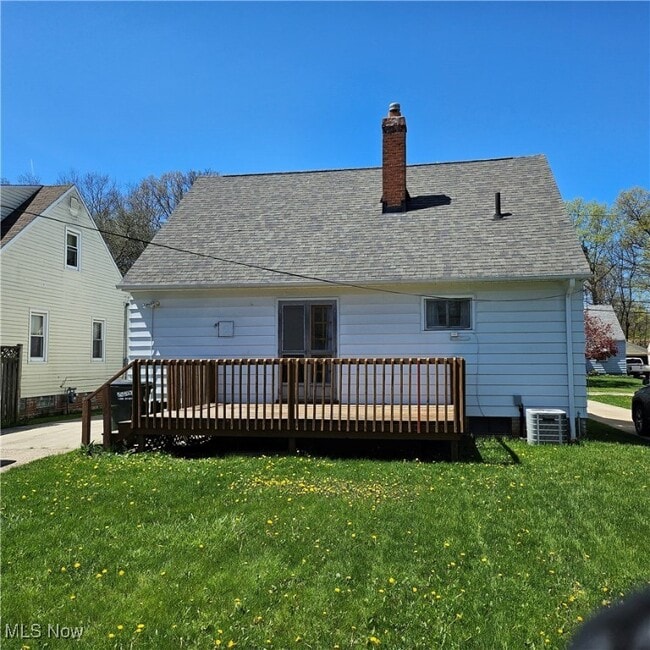 Building Photo - 13710 Rybak Ave