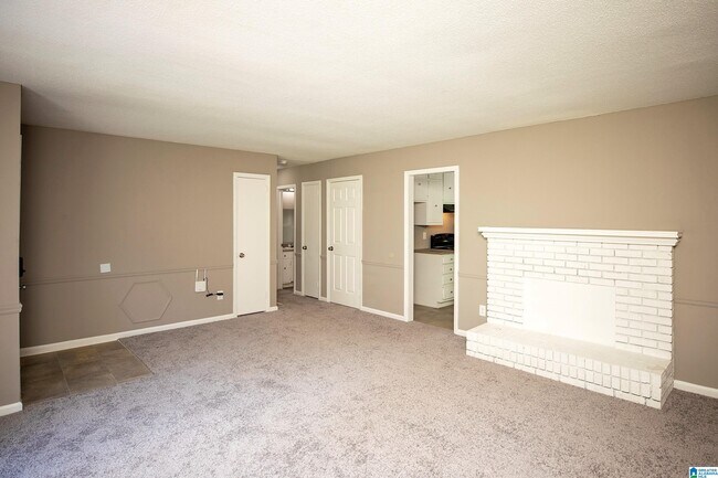 Foto del edificio - 3142 Sleepy Hollow Dr