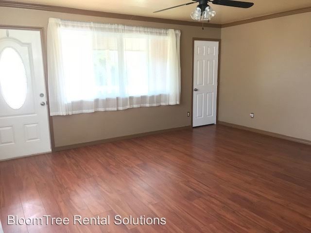 Building Photo - 3120 N Pine View Dr