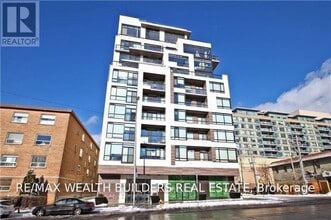Building Photo - 1990 Bloor St W