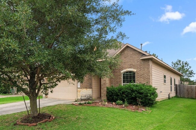 Building Photo - 25426 Saddlebrook Champion Way