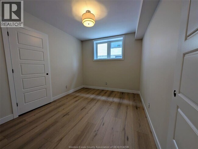 Photo du bâtiment - 1707 Ford Blvd