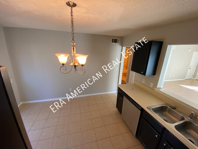 Building Photo - 2903 Alpine Pl