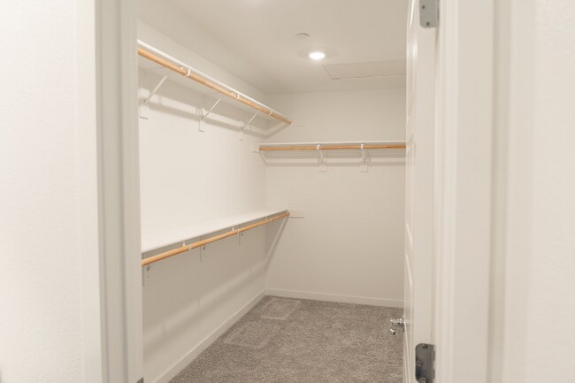 Foto del edificio - 5937 Littlestone St