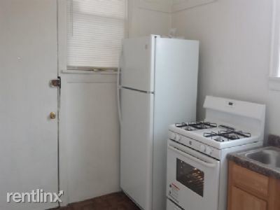 Building Photo - 3 br, 1 bath Apartment - 7325 S Phillips Ave