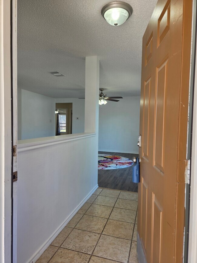 Foto del edificio - 14227 Wetmore Bend